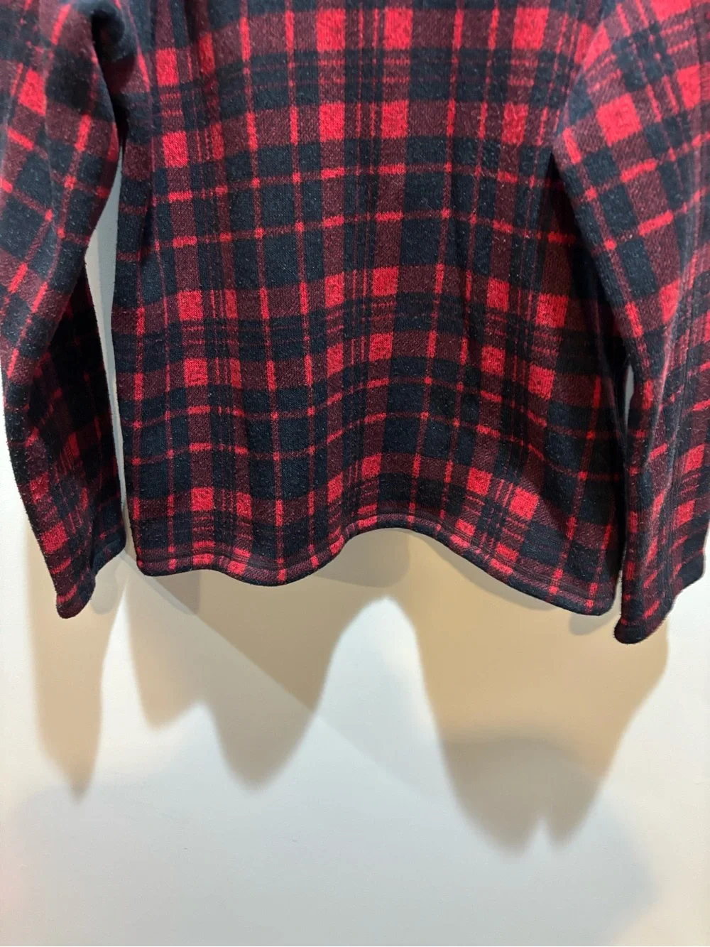 The North Face men’s Red & Black Plaid Half-Zip Fleece Jacket like new
